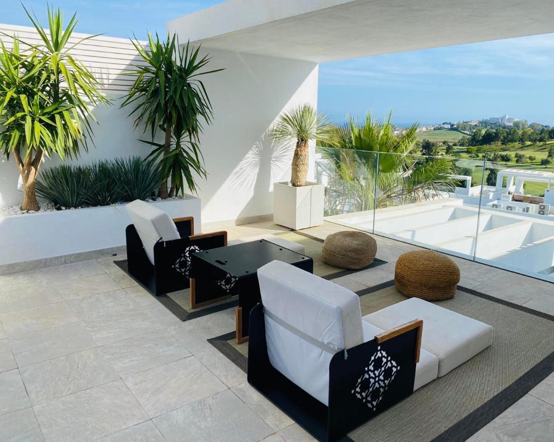 Siempre Mas Penthouse Atalaya Hills Golf Marbella 2 Large Bedrooms 4 Guests Estepona Exterior foto